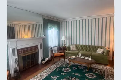 2725 165th Street, Flushing, NY 11358 - Photo 5