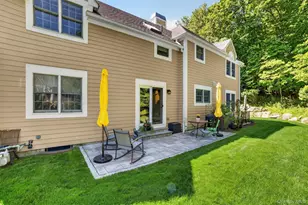 26 Wyndham Close, White Plains, NY 10605 - Photo 41