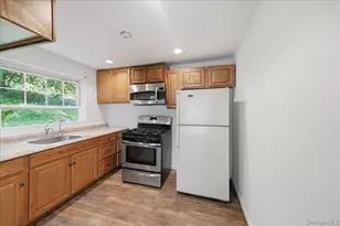 42 Revolutionary Rd, Ossining, NY 10562 - Photo 9