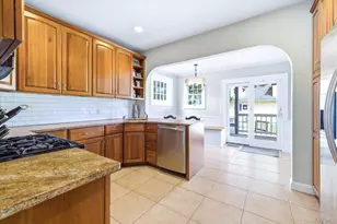 1 Schuyler Ave, Rockville Centre, NY 11570 - Photo 15