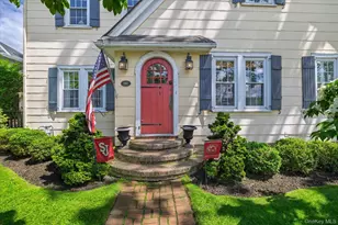 1 Schuyler Ave, Rockville Centre, NY 11570 - Photo 3