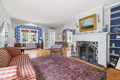 1 Schuyler Avenue, Rockville Centre, NY 11570 - Photo 9