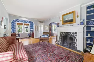 1 Schuyler Ave, Rockville Centre, NY 11570 - Photo 9
