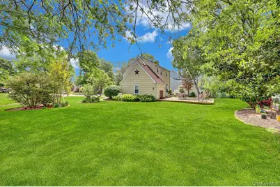 5 Newell Road, Merrick, NY 11566 - Photo 17