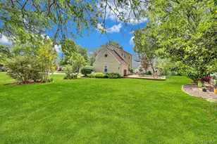 5 Newell Rd, Merrick, NY 11566 - Photo 17