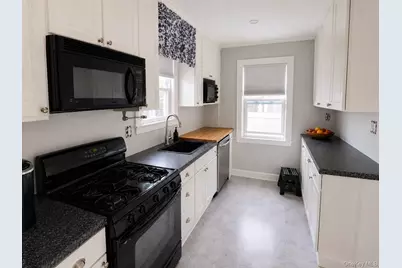 48 Poplar Street, West Hempstead, NY 11552 - Photo 7