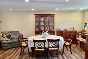 7 Mindy Ln, Westbury, NY 11590 - Photo 5
