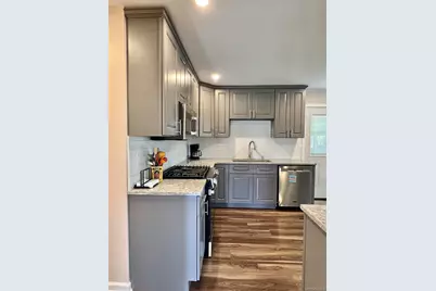 7 Mindy Lane, Westbury, NY 11590 - Photo 7