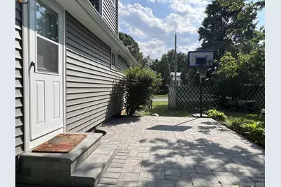 7 Mindy Lane, Westbury, NY 11590 - Photo 15