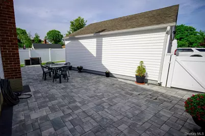 130 Boylston Street, Hempstead, NY 11550 - Photo 7