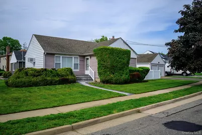 130 Boylston Street, Hempstead, NY 11550 - Photo 5