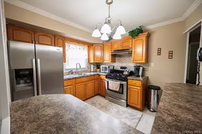 130 Boylston Street, Hempstead, NY 11550 - Photo 15