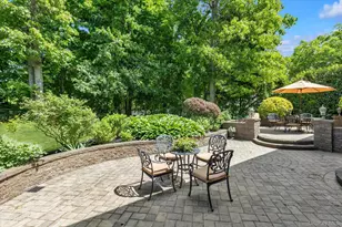 19 Cottage Ct, Huntington Station, NY 11746 - Photo 21