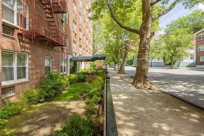 600 Locust Street #5K, Fleetwood, NY 10552 - Photo 35