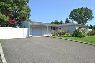 77 South Bicycle Path, Selden, NY 11784 - Photo 5