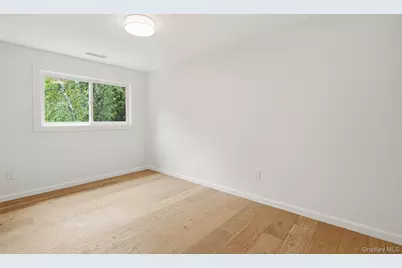 276 Agor Lane, Mahopac, NY 10541 - Photo 13