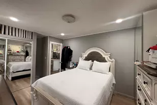 29 Cambridge, Valley Stream, NY 11581 - Photo 13