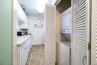 100 Daly Boulevard #2715, Oceanside, NY 11572 - Photo 11