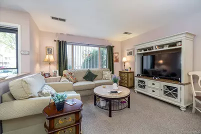 100 Daly Boulevard #2715, Oceanside, NY 11572 - Photo 5