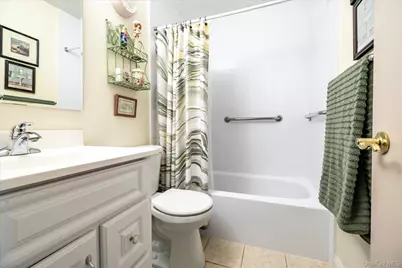 100 Daly Boulevard #2715, Oceanside, NY 11572 - Photo 15