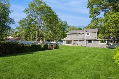 5 Blossom Street, Dix Hills, NY 11746 - Photo 37