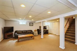 5 Blossom St, Dix Hills, NY 11746 - Photo 29