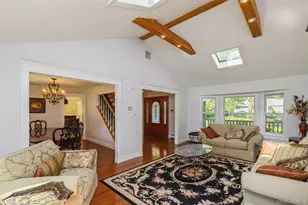 5 Blossom St, Dix Hills, NY 11746 - Photo 9