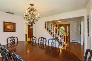 5 Blossom St, Dix Hills, NY 11746 - Photo 11