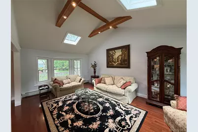 5 Blossom Street, Dix Hills, NY 11746 - Photo 3