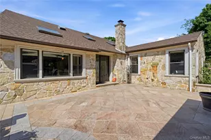 199 Cold Spring Rd, Syosset, NY 11791 - Photo 35