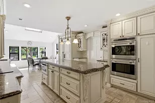 199 Cold Spring Rd, Syosset, NY 11791 - Photo 9