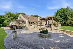199 Cold Spring Rd, Syosset, NY 11791 - Photo 39