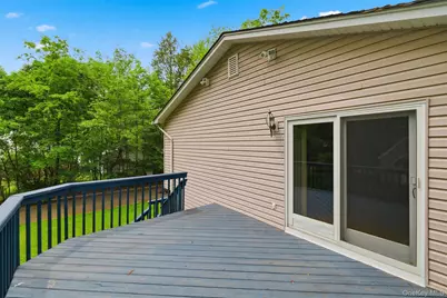 226 Ehrhardt Road, Pearl River, NY 10965 - Photo 11