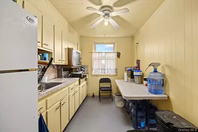 9522 112th Street, Richmond Hill, NY 11419 - Photo 11