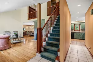 565 Mohawk Rd, West Hempstead, NY 11552 - Photo 5