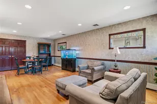 565 Mohawk Rd, West Hempstead, NY 11552 - Photo 25