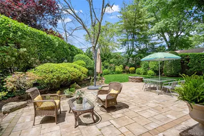 565 Mohawk Road, West Hempstead, NY 11552 - Photo 37