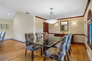 565 Mohawk Rd, West Hempstead, NY 11552 - Photo 11