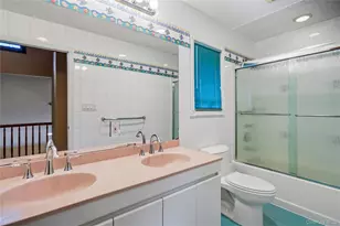565 Mohawk Rd, West Hempstead, NY 11552 - Photo 31