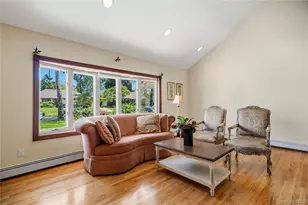 565 Mohawk Rd, West Hempstead, NY 11552 - Photo 7