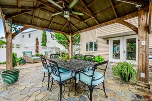 3683 Illona Ln, Oceanside, NY 11572 - Photo 17