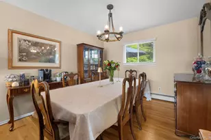 117 Washington Pl, Massapequa, NY 11758 - Photo 3