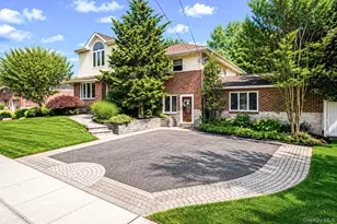 11 Lourae Dr, Massapequa Park, NY 11762 - Photo 3