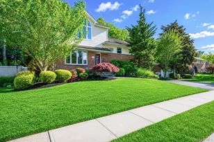 11 Lourae Dr, Massapequa Park, NY 11762 - Photo 5