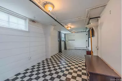 20 Hillside Avenue, Huntington, NY 11743 - Photo 27