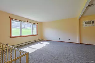 70 Bayberry Dr, Monroe, NY 10950 - Photo 9
