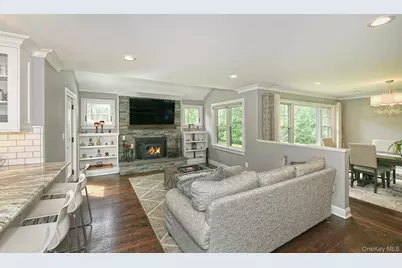56 Otsego Avenue, Dix Hills, NY 11746 - Photo 15