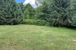 8 Trillium Rd, Pleasant Valley, NY 12569 - Photo 29