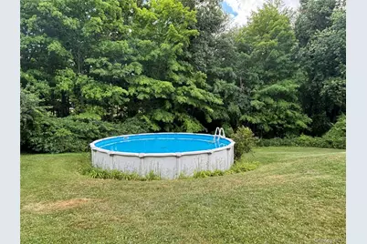 8 Trillium Road, Pleasant Valley, NY 12569 - Photo 25