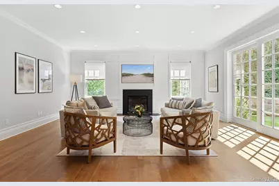 50 South Drive, Manhasset, NY 11030 - Photo 13